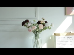 Insas de luxo de estilo nórdico com três cabeças de lótus em forma de milhar de flores artificiais