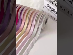 fita de prata com estrela quebrada