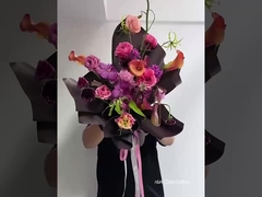 Papel de embrulho de flores preferido.