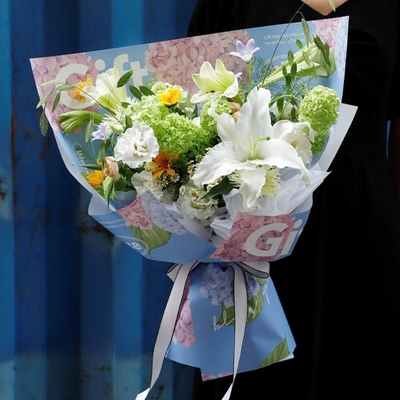 Bom preço. A fábrica de empacotamento impressa do presente de Wrapping Paper For do florista forneceu diretamente on-line