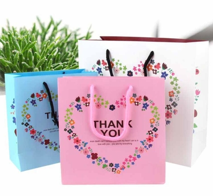 Bom preço. Folhas de papel fluorescente 70 GSM em várias cores 500 folhas por pacote on-line