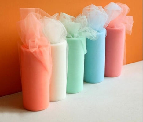 Bom preço. Fabricado em rolo de organza multicolor com instruções de cuidados on-line