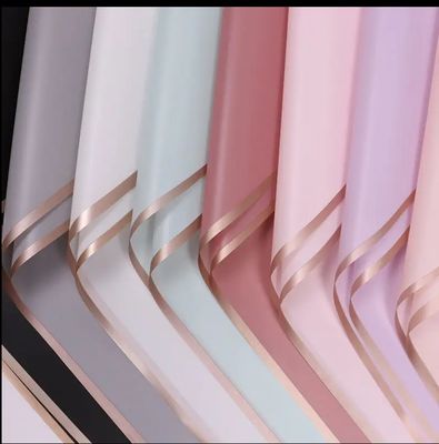 Bom preço. Papel de embrulho de flores de moda Phnom Penh OPP Jelly Film Translúcido Impermeável Bouquet Papel de embrulho para flores frescas on-line