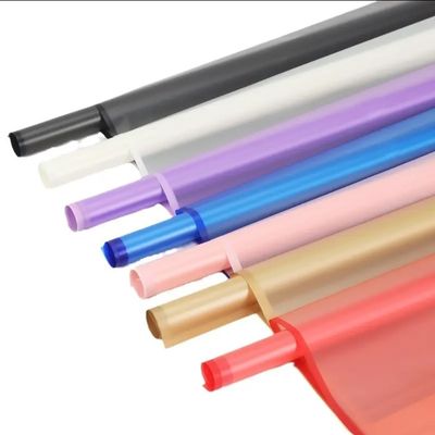 Bom preço. Embalagem de papel de folha de flores impermeável de plástico coreano 2024 Tamanho 20X20X5 Cm on-line