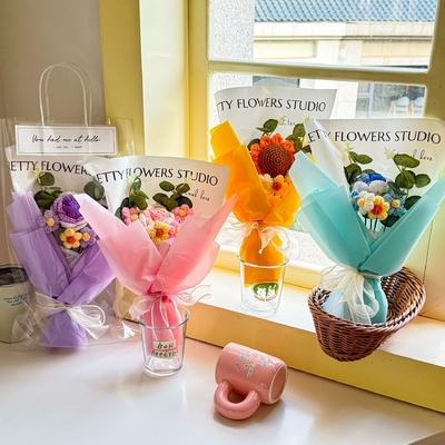 Bom preço. O presente do Dia dos Namorados Bolso de Bolso Tricotado com Simulação de Flores em múltiplas cores on-line