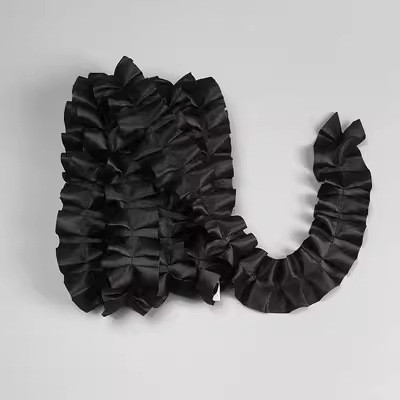 comprar Lâmina de saia de bolo pequeno bouquet de flores de vento perfumado embalagem bouquet de flores frescas embalagem saia branca borda de fita enrugada material DIY online manufacture