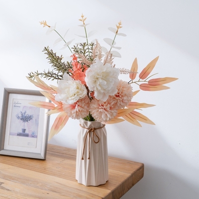 Bom preço. Decoração do lar Flores falsas Bouquet de dente-de-leão INS Wind Manufacturer Cross-border Wholesale Wedding Simulation Flowers on-line