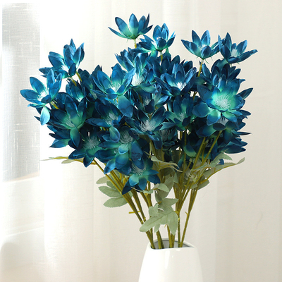 Bom preço. Vendas directas de fábrica de flores de chamas, flores simuladas, grandes flores de seda, flores de lótus de neve, arranjos florais de casamento, materiais florais elegantes, arranjos florais de guia de estrada on-line