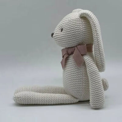 comprar Bonito crochê 100% orgânico coelho branco brinquedo recheado Coelhinho de pelúcia com enchimento de algodão PP Fabricação em linha