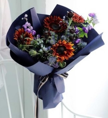 Bom preço papel de envolvimento impermeável 58x58 impresso da flor 70gsm on-line