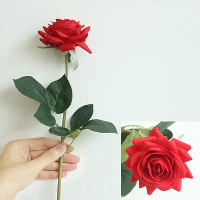 Bom preço. Flores artificiais decorativas para interiores feitas de tecido à prova d'água on-line