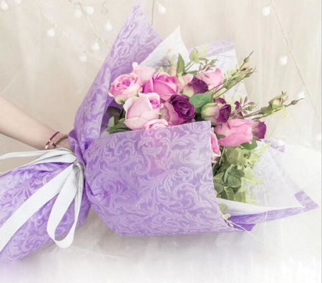 Bom preço. Flores artificiais decorativas de plástico à prova d'água e de fácil manutenção on-line