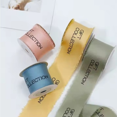 Bom preço. Tela de seda estampada Chiffon fita de cetim em muitas cores para envolvimento de borda rasgada personalizado on-line