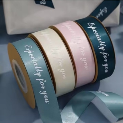 Bom preço. Logotipo Impresso sob medida Rolo de fita satinada Estampagem a quente Decorativo Grosgrain para embrulho de presentes on-line