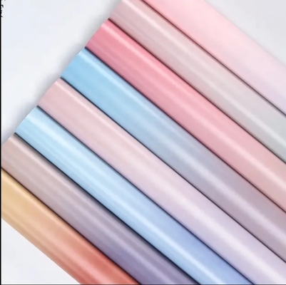 Bom preço Papel de embrulho de flores impermeável de 8 cores para flores frescas com tamanho de embalagem de 59X20X2 cm on-line