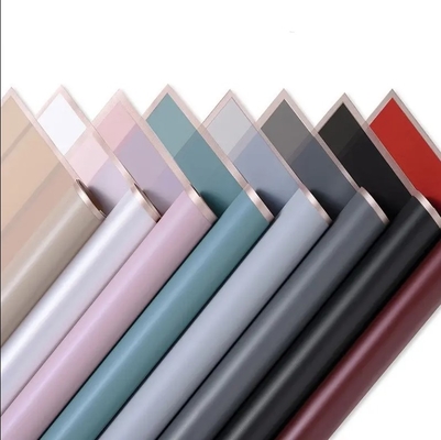 Bom preço. Fábrica de papel de parede preço direto 2024 Venda Quente Golden Edge Flor Papel de embrulho Bouquet Florista presente Papel de embalagem on-line