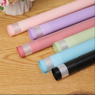 Bom preço. Papel de embrulho de flores translúcidas de estilo simples Corpo de cor Papel de flores Florista Materiais de embalagem por atacado on-line