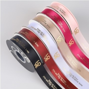 Bom preço. Lente de poliéster Inglês Flor de embalagem Lente para DIY Decoração de buquê 2,5 cm Amor Gold Stamping on-line