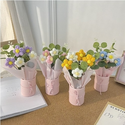 Bom preço. Dia das Mulheres Regalo Dia da Deusa Flor de Plush Abraço Portátil Balde de Flores Bouquet tecido à mão em várias cores on-line