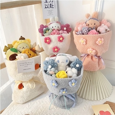 Bom preço 30x48cm de lã desenho animado exquisito Kuromi boneca de pelúcia buquê pequeno estilo fragrância Qixi Dia do Professor pequena boneca presente bolsa de mão conjunto on-line