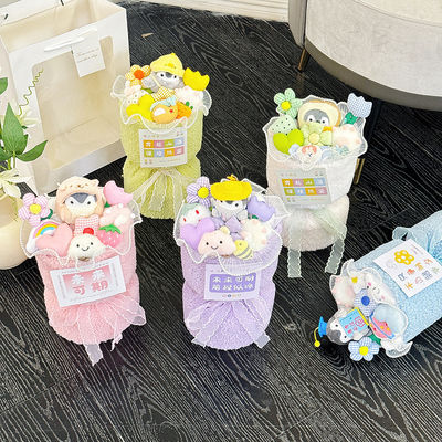 Bom preço. Bouquet de boneca de pelúcia de aniversário de crianças para o Dia dos Namorados ou presente da temporada de formatura on-line