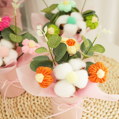 Bom preço. Mini Bouquet de flores de algodão feito à mão perfeito para o dia do professor aniversários de formatura presentes em várias cores on-line