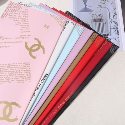 Bom preço. Papel de embalagem impermeável de elegância europeia de papel de embalagem elegante de jornal de impressão floral de presente para buquês on-line