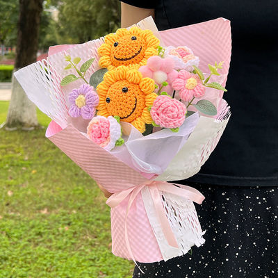 Bom preço. Rosto sorridente Girassol e Girassol comum Bouquet de flores de lã Produto acabado Regalo de aniversário e Dia dos Namorados Flor de malha artesanal Varejo transfronteiriço on-line