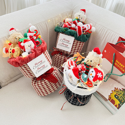 Bom preço Conjunto de presentes de Natal - Santa Claus Bouquet de boneca de pelúcia 25x30cm on-line