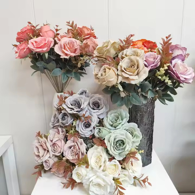 Bom preço. Bouquet de flores artificiais de rosa de seda decoração de casa de casamento on-line
