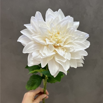 Bom preço. Simulação de casa dalia decoração de mesa de jantar interior, flores artificiais cena de casamento adereços fotográficos on-line