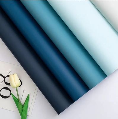 Bom preço. Novo produto: Aquarel Island Flower Flower papel de embrulho de flores de estilo coreano, filme perolado à prova d'água, material de papel de embrulho de buquê de florista por atacado on-line