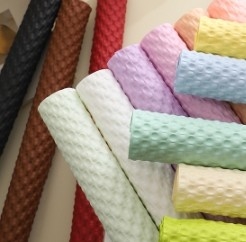 Bom preço. Papel cremoso, papel tridimensional, papel impermeável e papel de embalagem floral espessado on-line