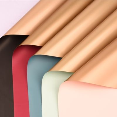 Bom preço. Vendas directas de fábrica de papéis dourados de dupla face, de série de luxo leve, materiais florais, papel de embrulho de buquê de estilo coreano, papel de embrulho de florista on-line