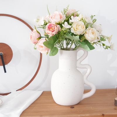 Bom preço. Simulação de Rosa de Romã Finido Bouquet Ins estilo Decoração para o lar Flores artificiais Decoração de cena de casamento Transfronteiras Venda Quente on-line