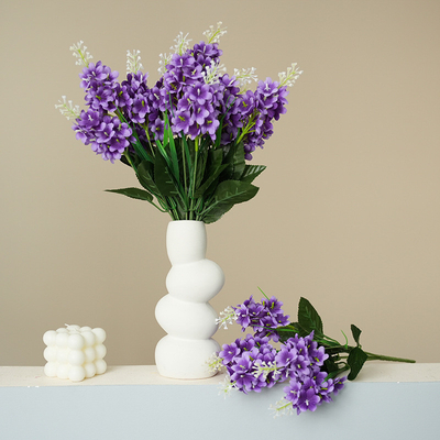 Bom preço. Simulado de 5 cabeças de jacinto e buquê de lavanda arranjo de flores ao ar livre para estradas de salão de casamento e arranjo de flores de decoração doméstica on-line