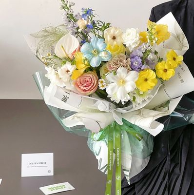 Bom preço. Película gelatinosa à prova d'água, papel de embrulho floral, celófano semitransparente, papel de cristal, material de embalagem de flores, papel vidrado on-line