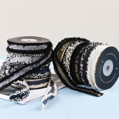 Bom preço. fita coreana multicolorida com bordas florais pequenas e perfumadas, pele e bordas ásperas, acessórios de roupas, acessórios para cabelo, decoração de material de colarinho DIY on-line