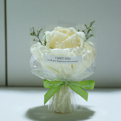 Bom preço. Mini bolso estilo INS encontrar pequeno buquê de rosas para aniversários, Dia dos Namorados, e presentes do Dia das Mulheres on-line