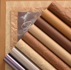 Bom preço. Papel de embrulho floral em relevo de cor de café de outono e inverno on-line