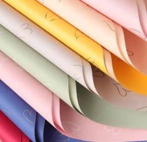 Bom preço. Papel de embrulho floral à prova d'água para o tempo de envio 30-45 dias on-line