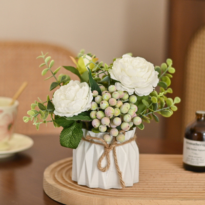 Bom preço. Ornamentações florais artificiais nórdicas frescas e leves, flores artificiais para sala de estar, flores secas, decorações de mesas de café, flores de mesa de jantar, arranjos florais de seda on-line