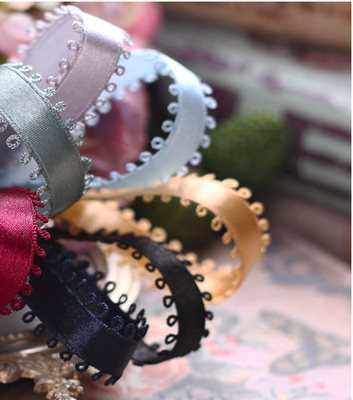Bom preço. Coreano importado dupla orelha borda fita tecida arco DIY cabelo acessórios material roupa casamento fita poliéster brilhante on-line