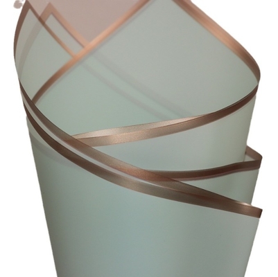Bom preço. Material de papel de embrulho de flores com película de geléia de enquadramento dourado, papel de embrulho de flores impermeável de alta qualidade, buquês de flores, loja de arte floral on-line