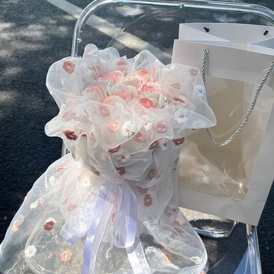 Bom preço. Bouquet de rosas Xiaoxiangfeng, sabão de flores artificiais, produto acabado de flores conservadas, presente de aniversário de luxo on-line