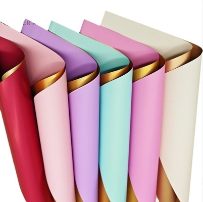 Bom preço. Material DIY artesanal da série Light Luxury com papel de embrulho de flores de rosa à prova d'água em muitas cores e filme perolado on-line