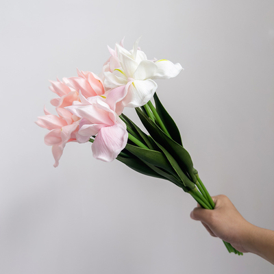 Bom preço. Simulação de flores, Alice PU material, ornamentação de flores de íris, móveis, flores falsas, comércio exterior, arranjo de flores, sensação de mão, buquê de fotos on-line