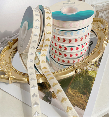 Bom preço. High Tenacity Love Embroidery Ribbon Bouquet Flower Packaging Ribbon Coréia Floral Ribbons Material feito à mão on-line