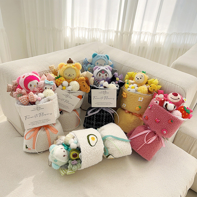 Brinquedos Sanrio para a tua namorada e para o teu melhor amigo. Bouquets de bonecas de desenhos animados do Dia dos Namorados.