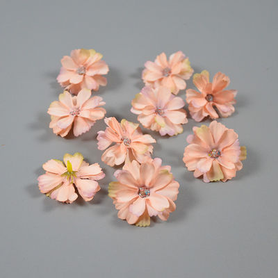 Bom preço. Simulação de linguagem estelar Caixa de presente de flores Caixa de flores Acessórios Cabeça de flor Daisy Material artesanal Acessórios de cabelo Saias de suporte Flores decorativas on-line